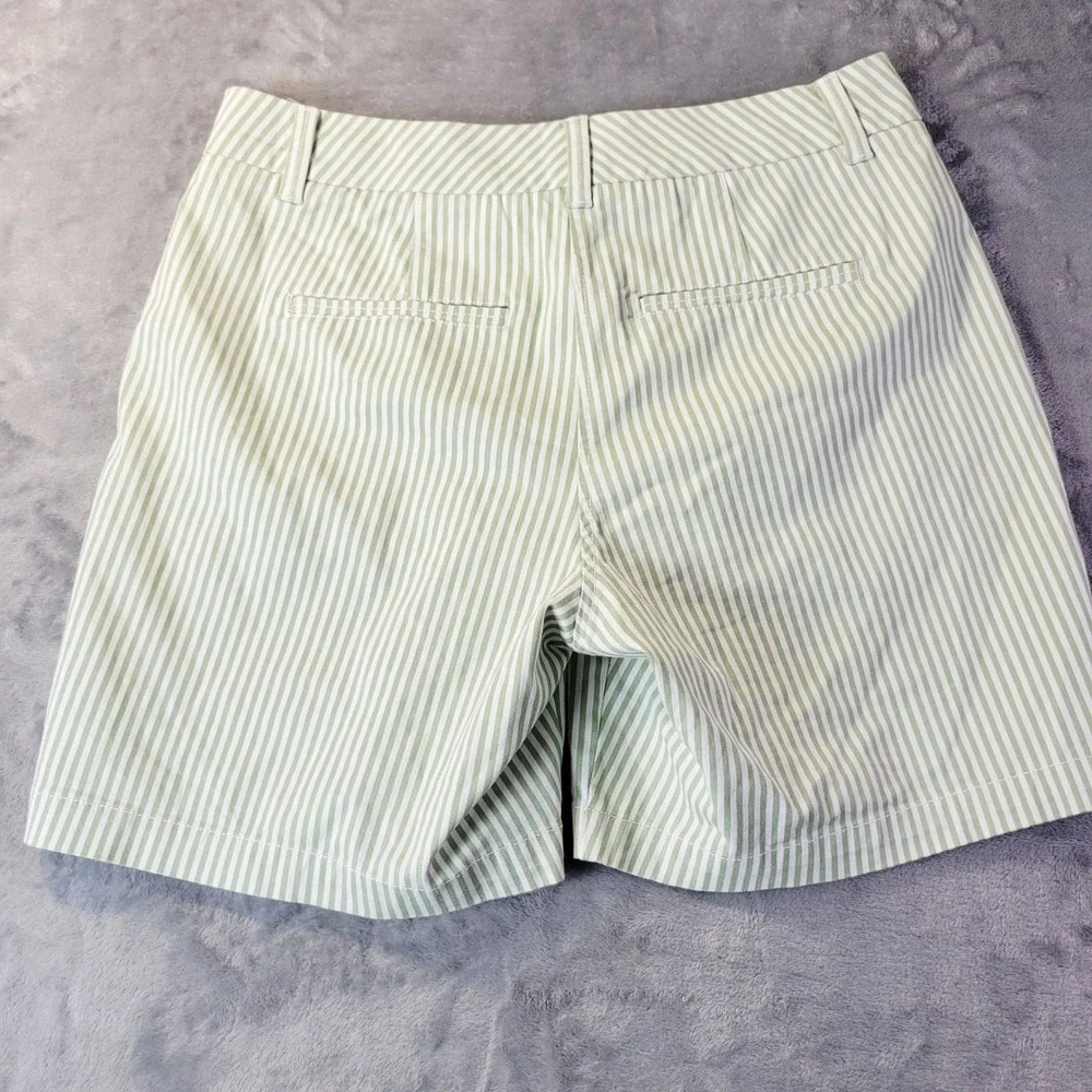 Crown & Ivy Womens 6 Green White Striped Shorts High Rise Cotton‎ Stretch Preppy